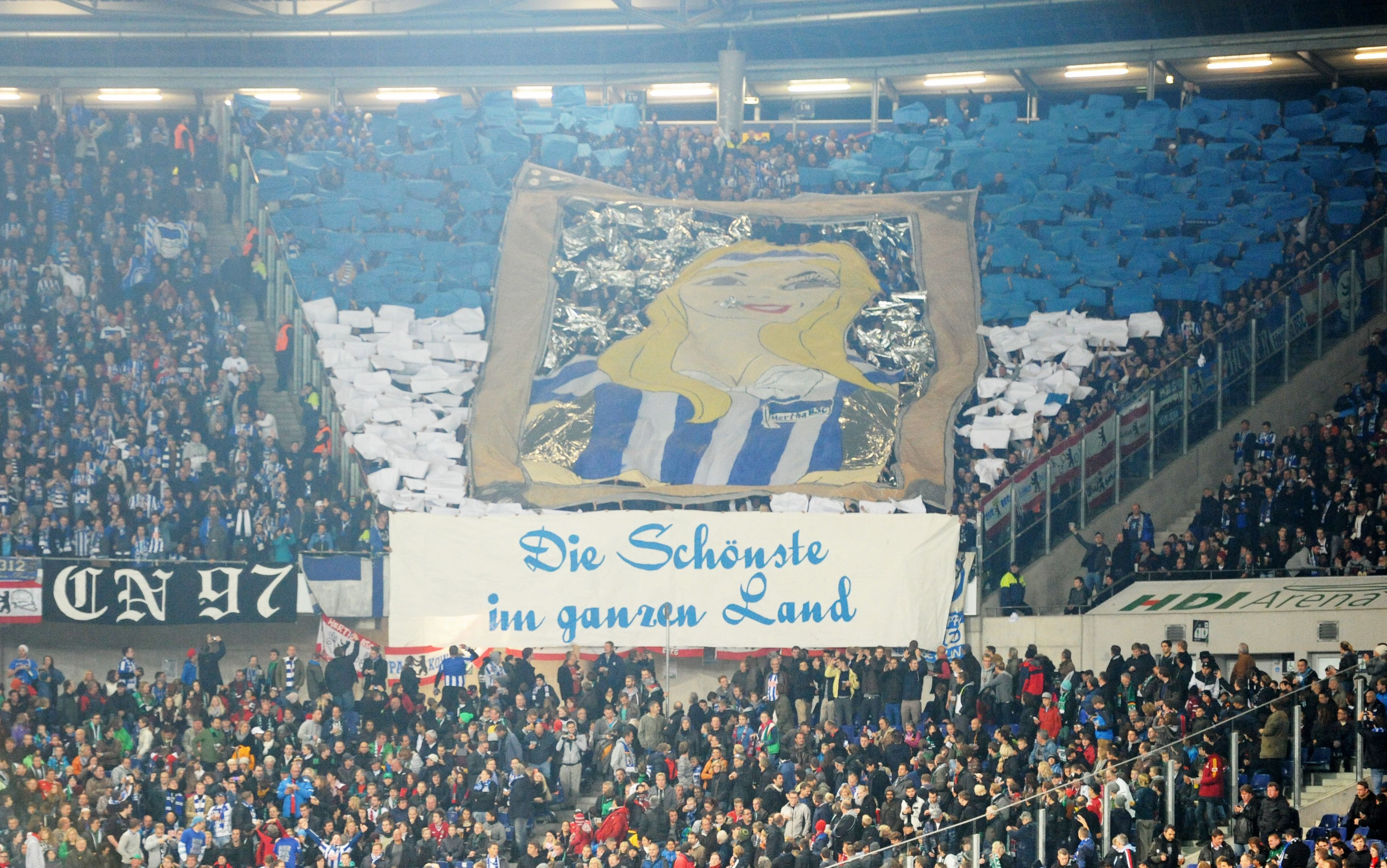 Foto: City-Press GmbH - Choreo im Hertha-Block